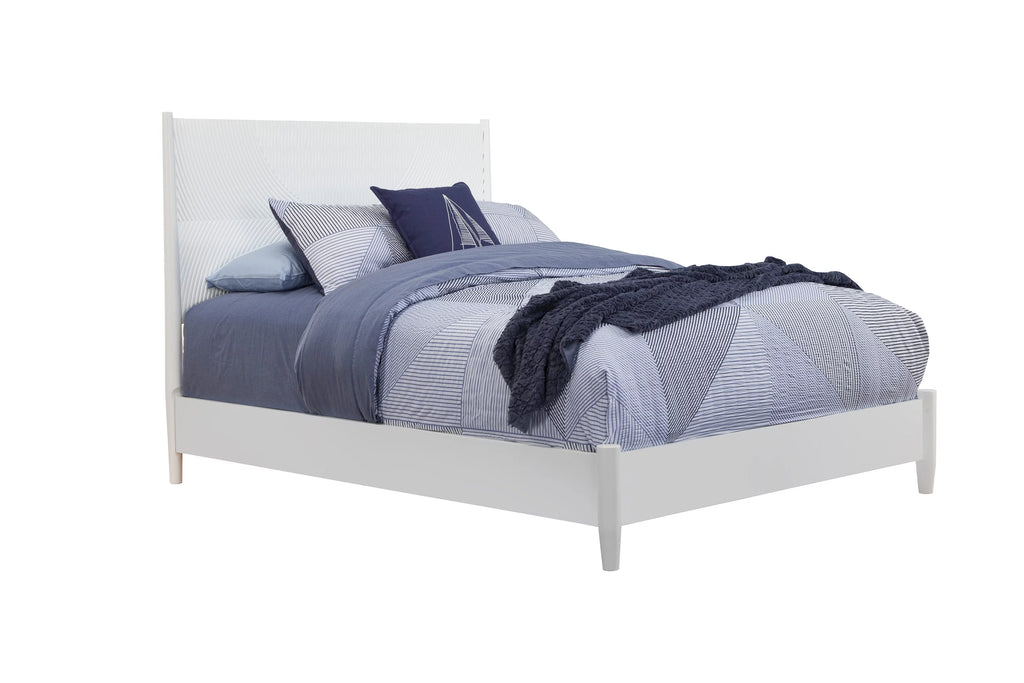 King Wood Panel Bed in White U46014