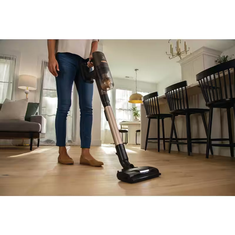 Bagless Cordless Stick Vacuum with 5-Step Filtration V51338