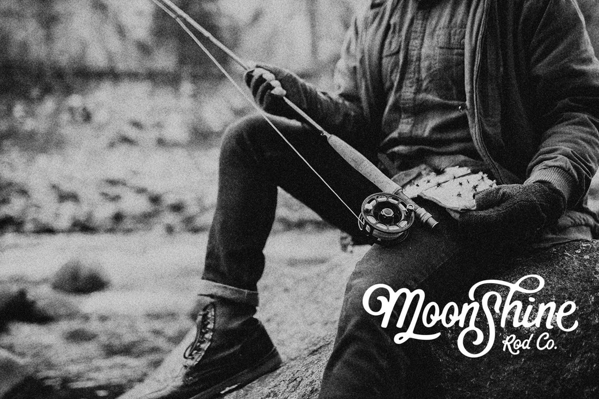 Fiberglass Fly Fishing Rod with Carrying Case O808068