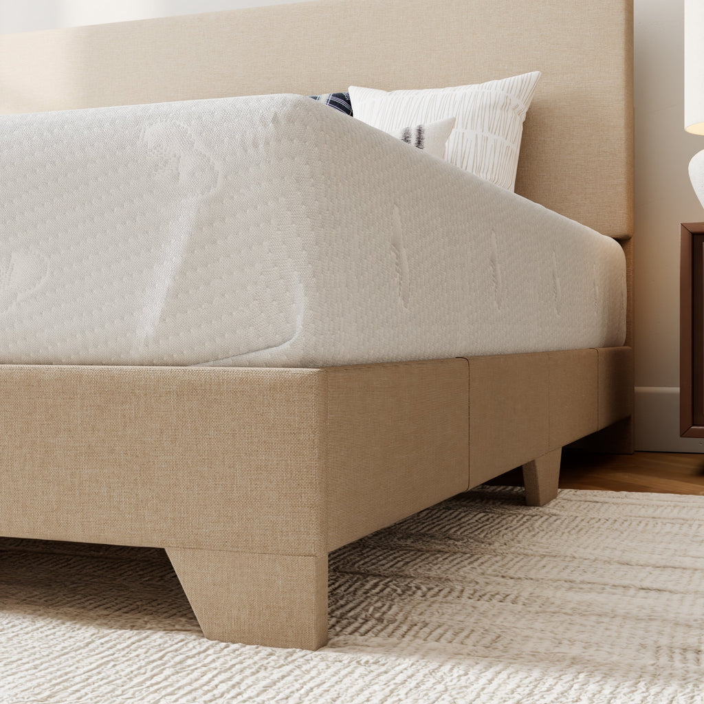 Queen Upholstered Platform Bed Frame with Adjustable Headboard F679