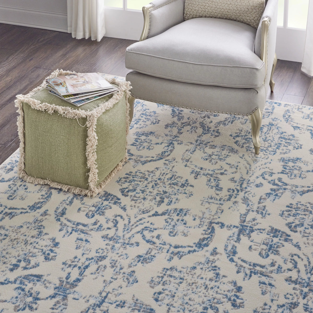 Ivory/Blue Damask Area Rug N6289