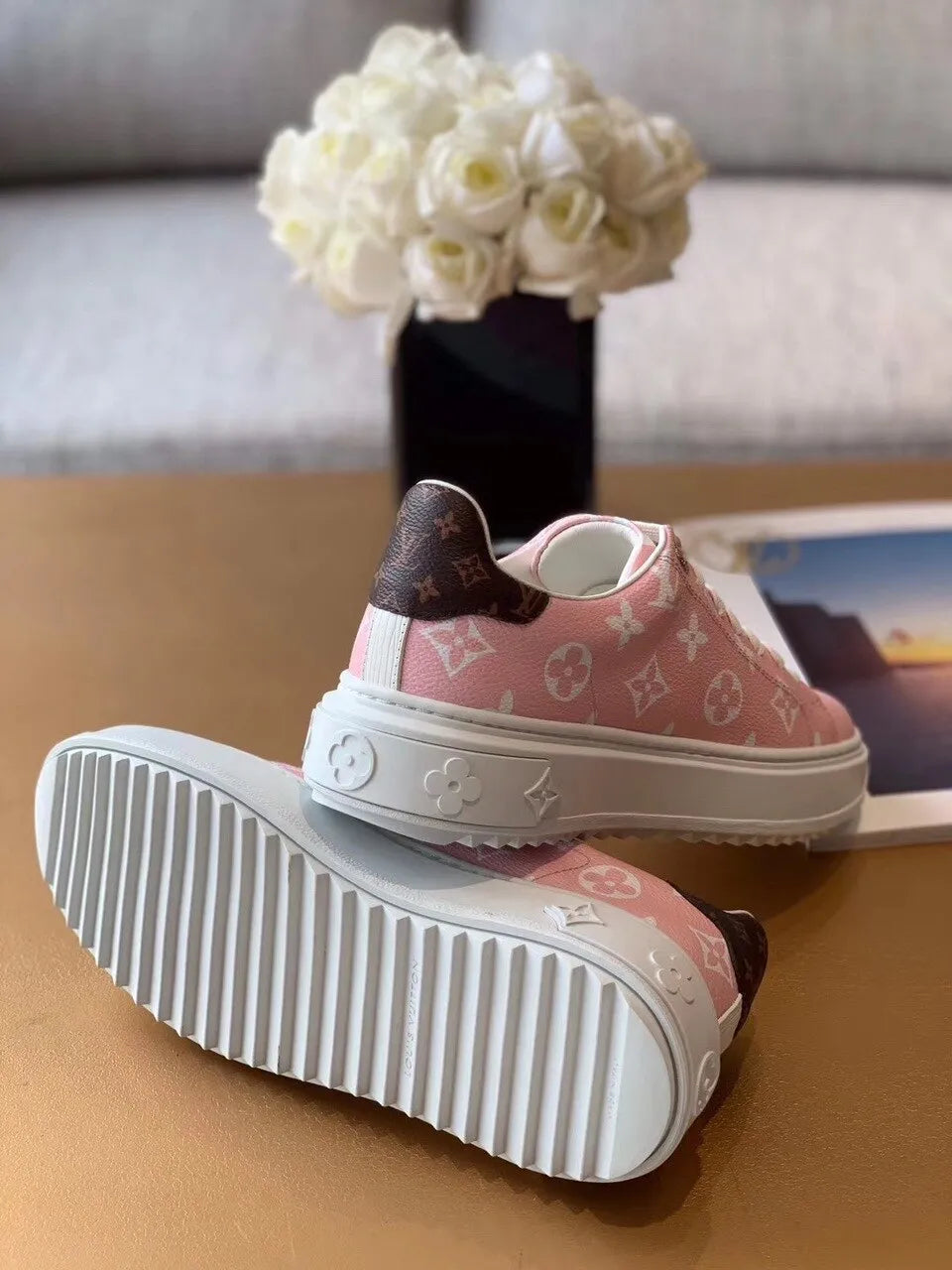 Pink Sneaker X4074