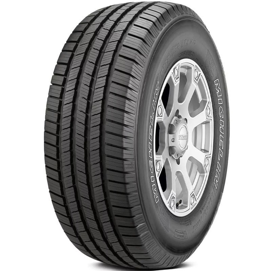 All Season 235/70R16 109T XL Light Truck Tire E32752