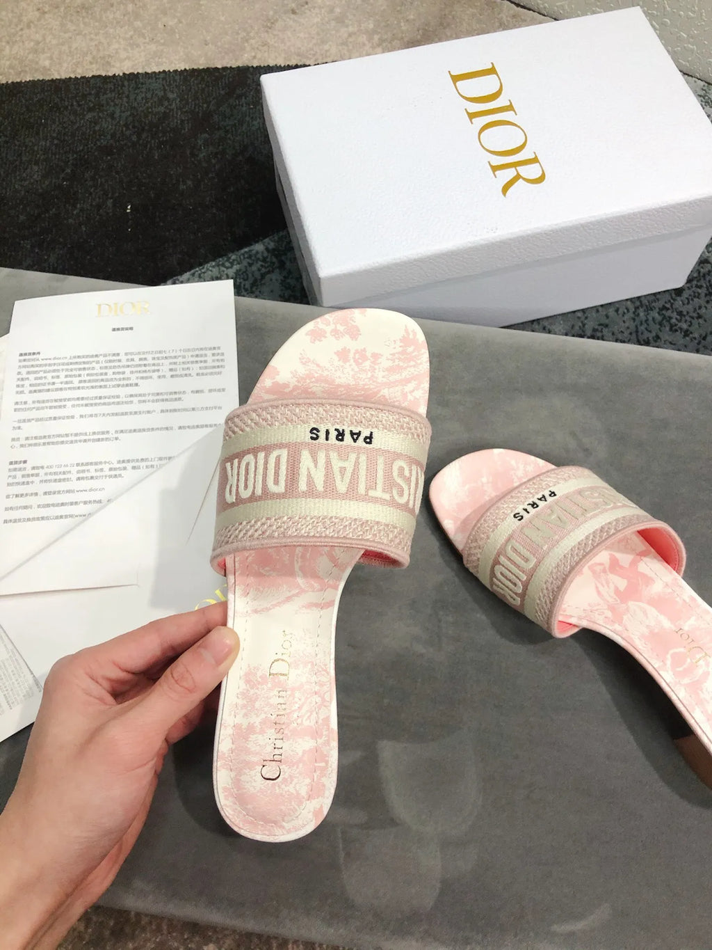 Women Slippers Q16479