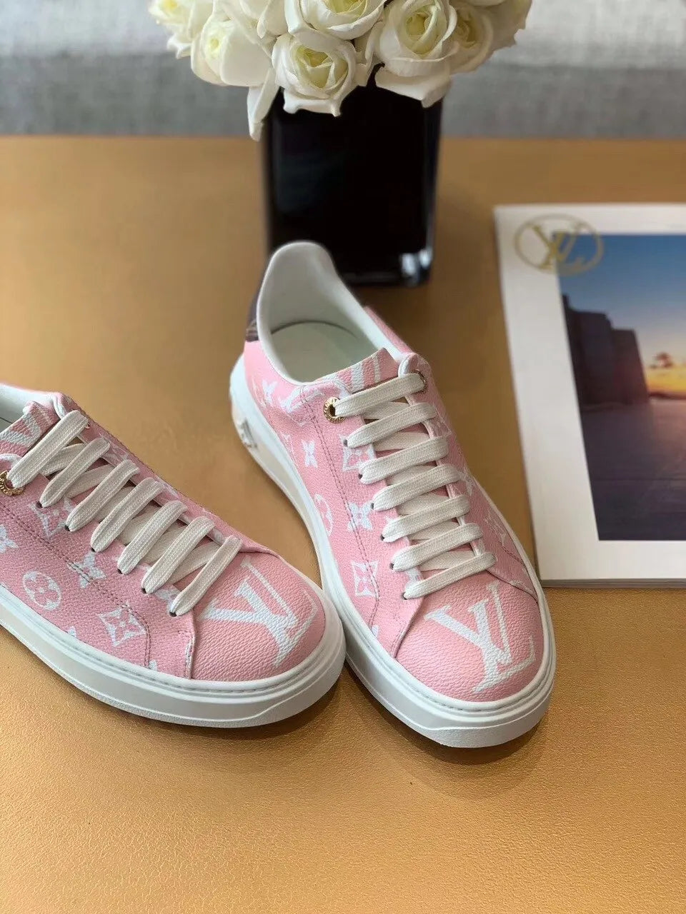 Pink Sneaker X4074