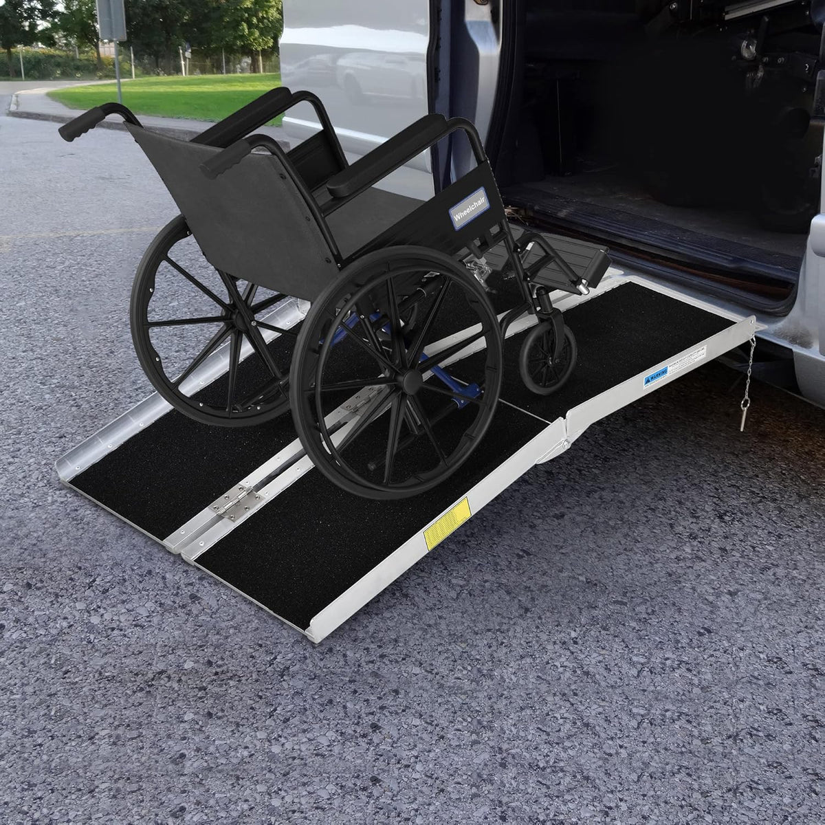 Aluminum Skidproof PVC Carpeted Folding Wheelchair Ramp Q72024