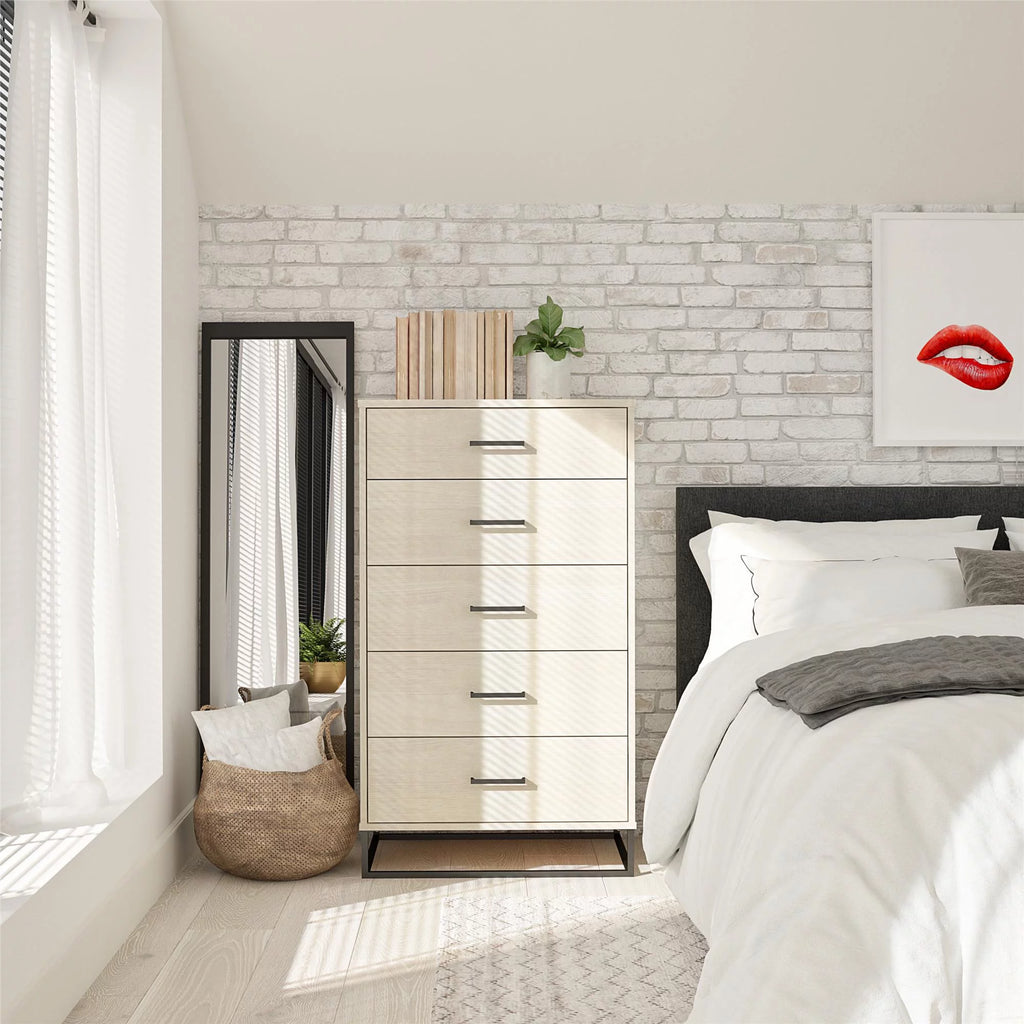 Ivory Oak 5 Drawer Dresser S6355