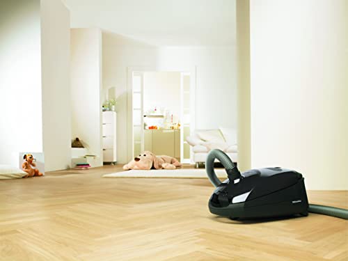 Bagged Canister Vacuum W441