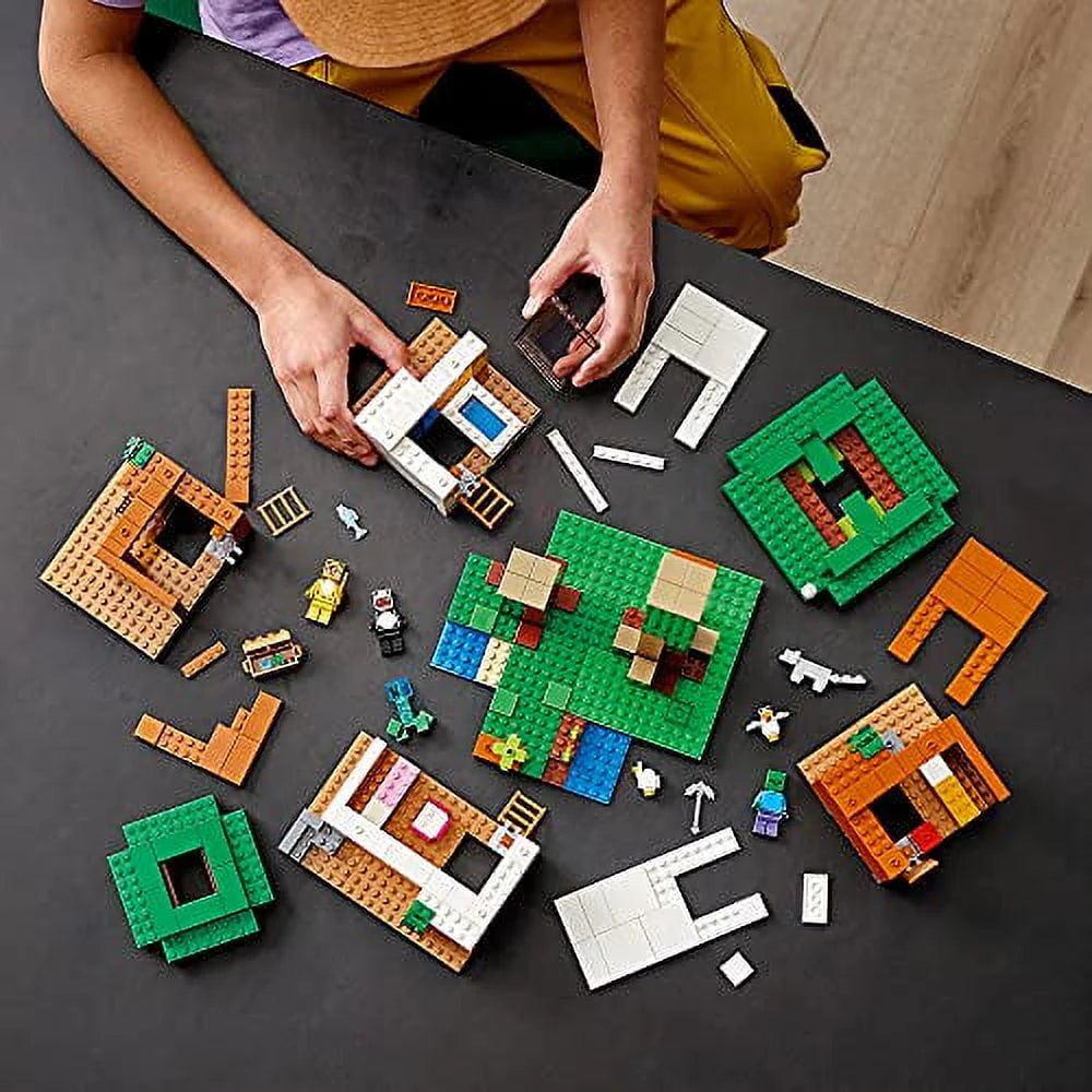 Minecraft Treehouse Building Kit Playset 909 Pieces N8592