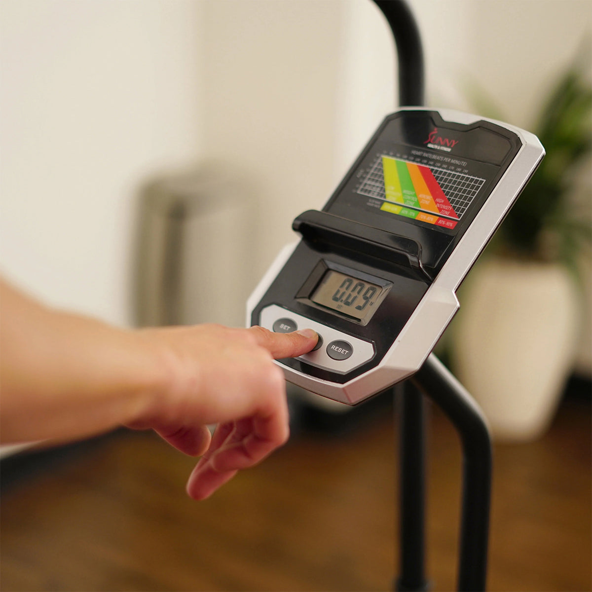 Indoor Stationary Upright Air Bike I64088