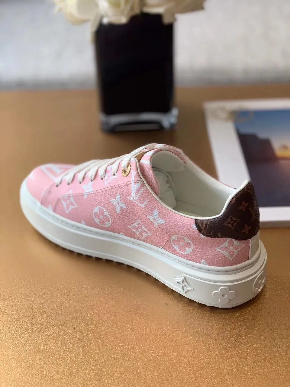 Pink Sneaker X4074