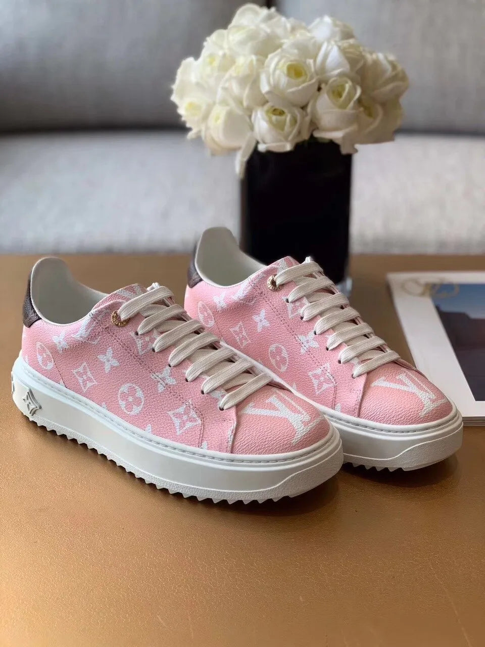 Pink Sneaker X4074