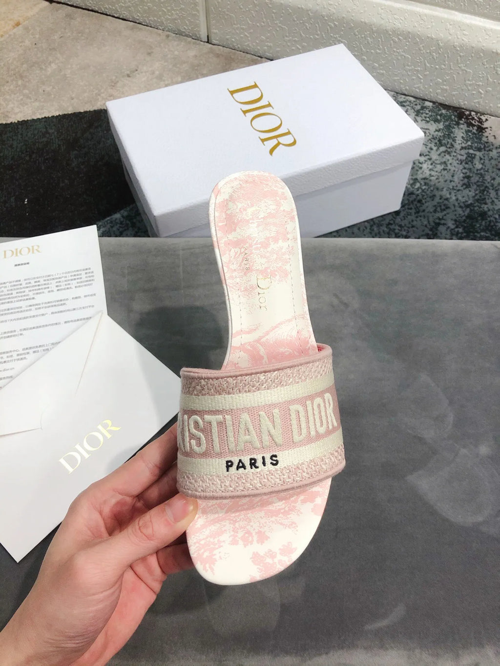 Women Slippers Q16479